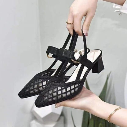 🔥Sommer kommt💥Spitz zulaufende Knöchelriemen-Sandalen mit Strasssteinen