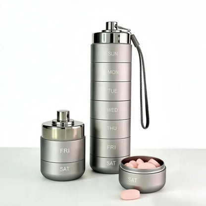 💎 -50% AUF DIE METALL-PILLENDOS! 💎 Auslaufsicher, 7-Tage & Lasergravur für unterwegs 🧳