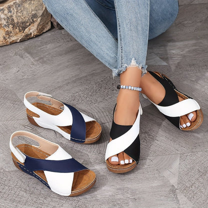 🔥HOT SALE-50% OFF🔥Ultra-bequeme orthopädische Sandalen mit schrägem Absatz für Frauen