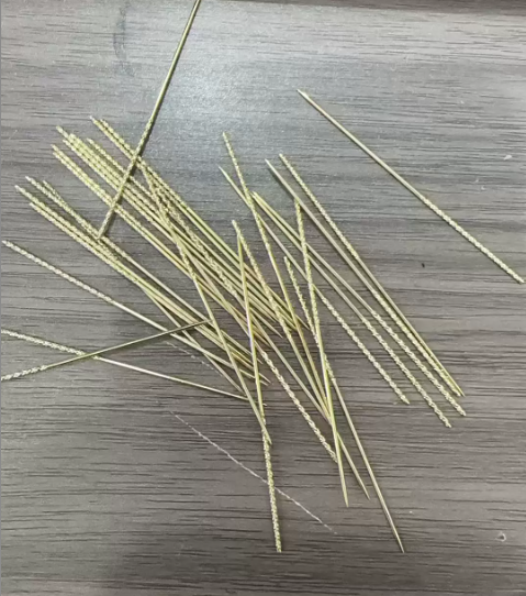 🔥 Kaufe 2, erhalte 1 GRATIS!Reparieren Sie beschädigte Strickwaren im Handumdrehen! 25-teiliges Set gerändelter Reparaturnadeln