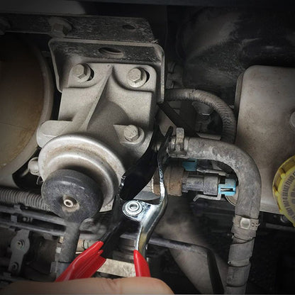 Zange zum Entfernen von Kraftstoffleitungen im Auto
